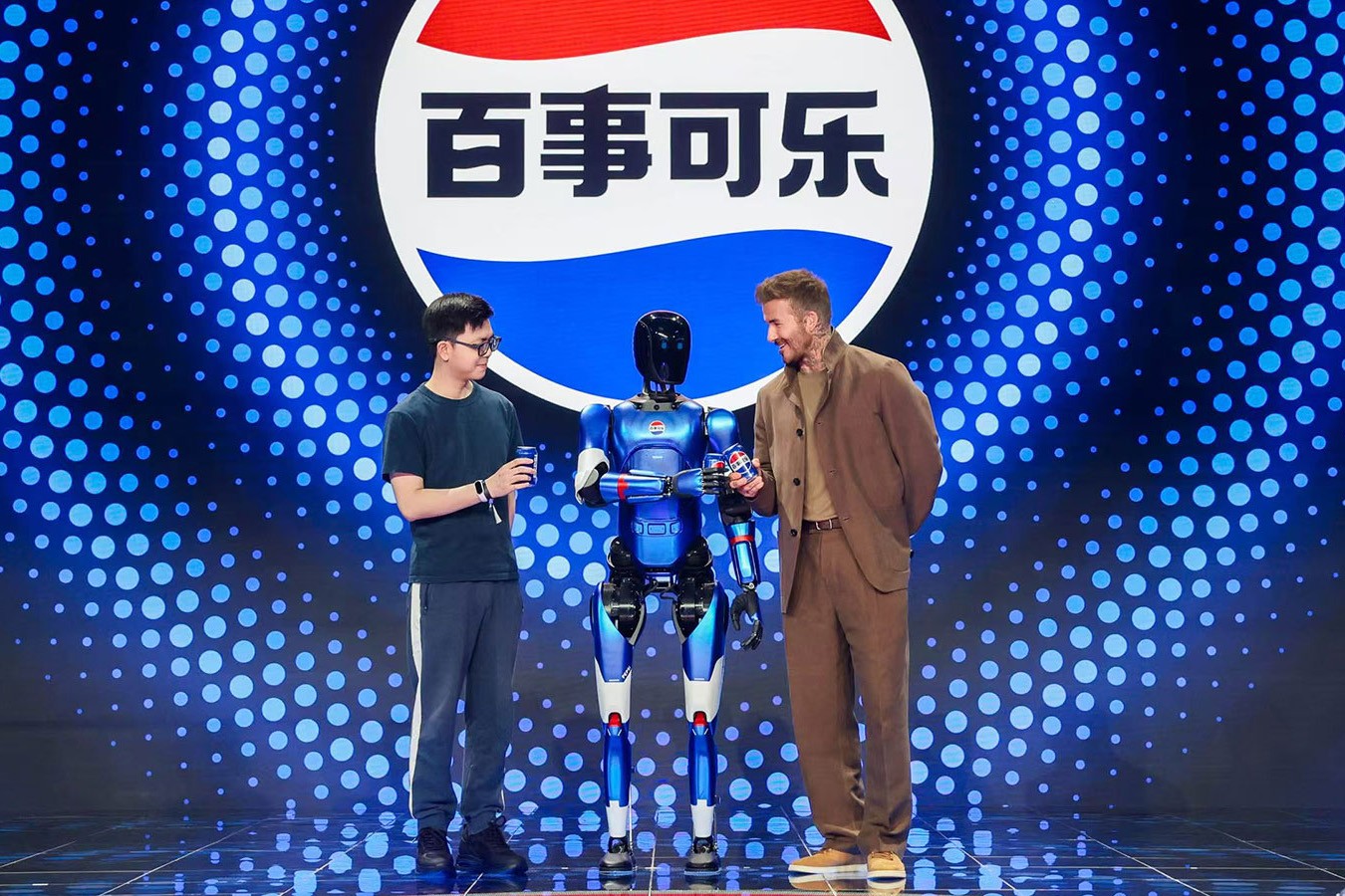 明升ms官网机器人携手百事中国共创“百事蓝宝” 共燃渴望新章